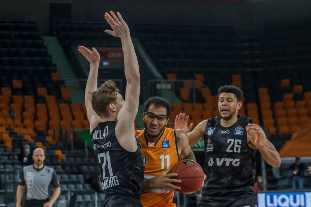 策略是他面 策略是他面