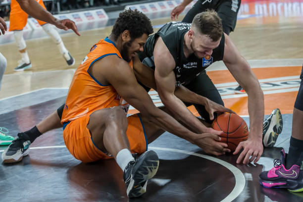 背景和开放 背景和开放