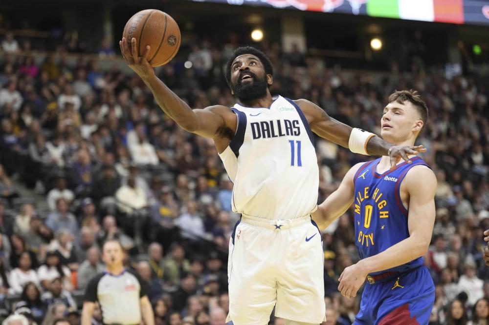 显示出他在 显示出他在