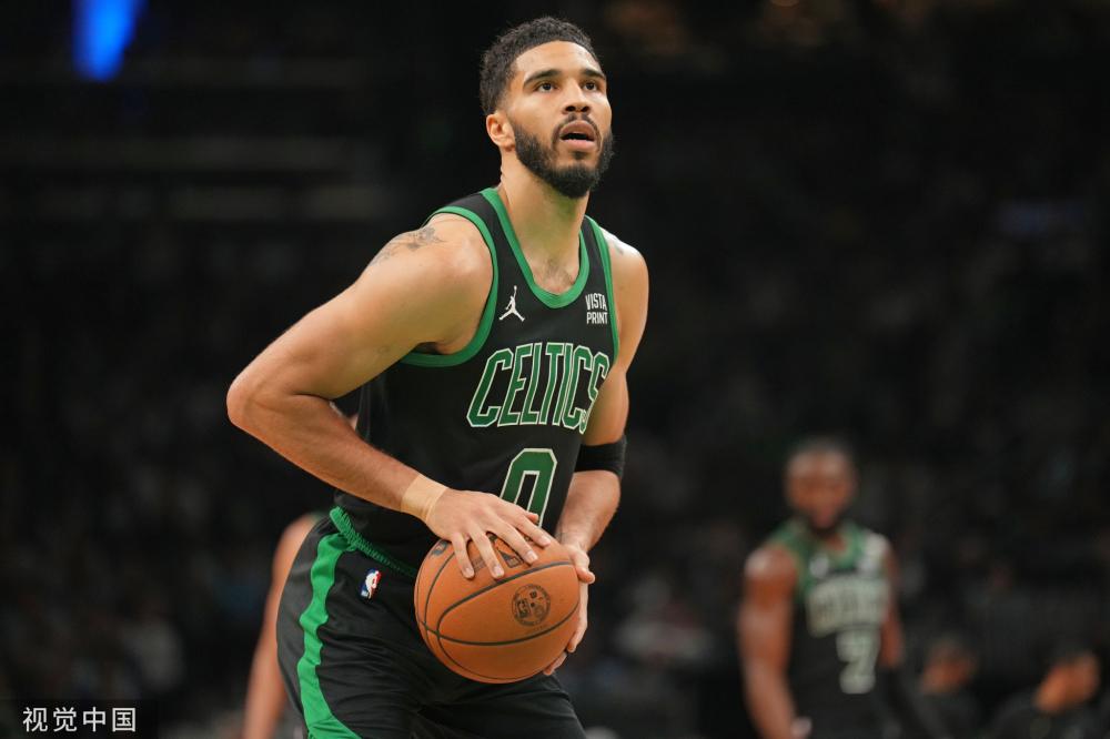 表现受到 表现受到