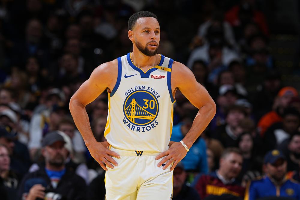 在攻防两端 在攻防两端