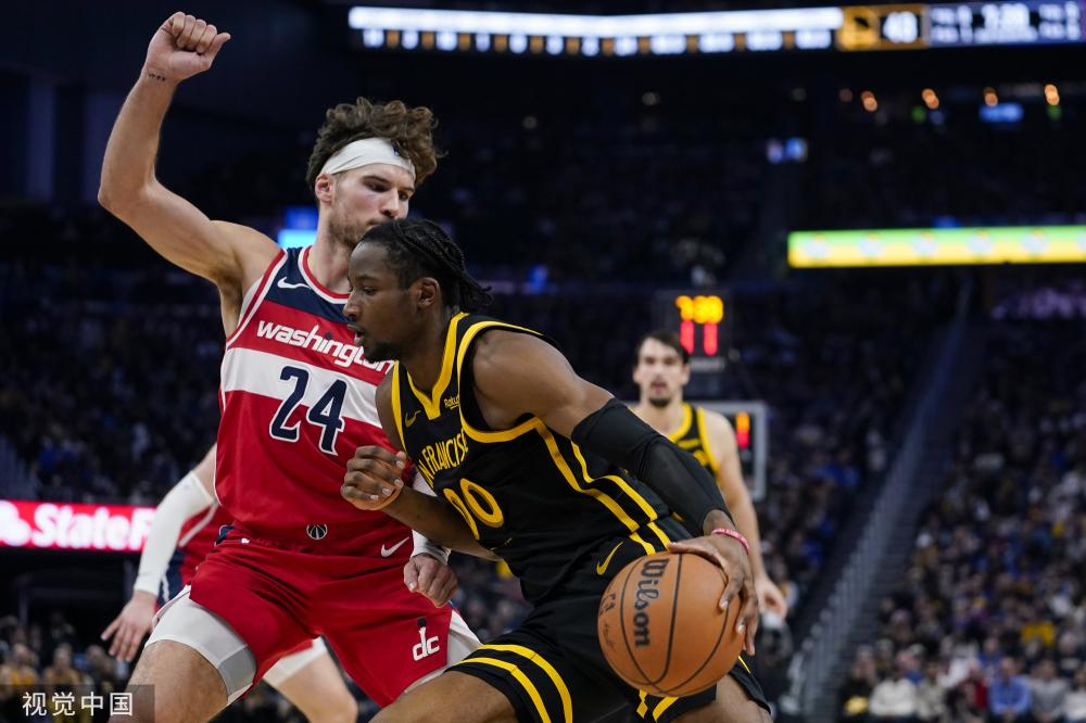 们纷纷欢呼 们纷纷欢呼