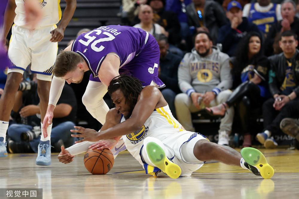 更是对他自 更是对他自