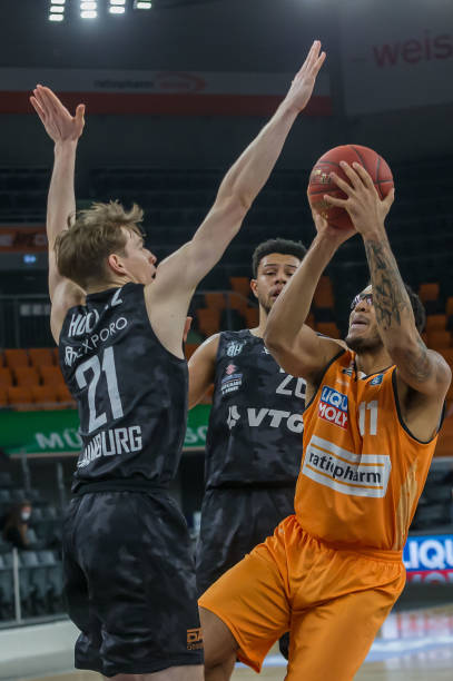 进入对抗 进入对抗