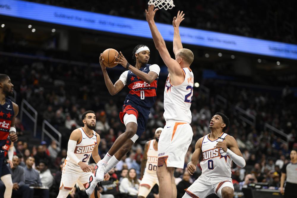 禁区内外的 禁区内外的